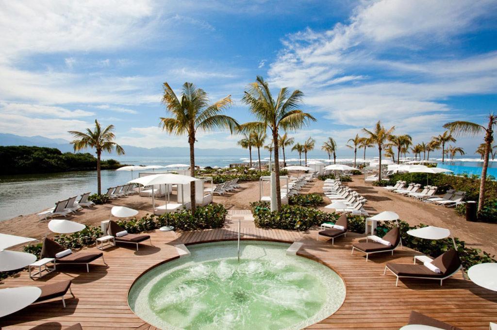 Grand Luxxe Vidanta Hotel นวยโวบาญาร์ตา ภายนอก รูปภาพ